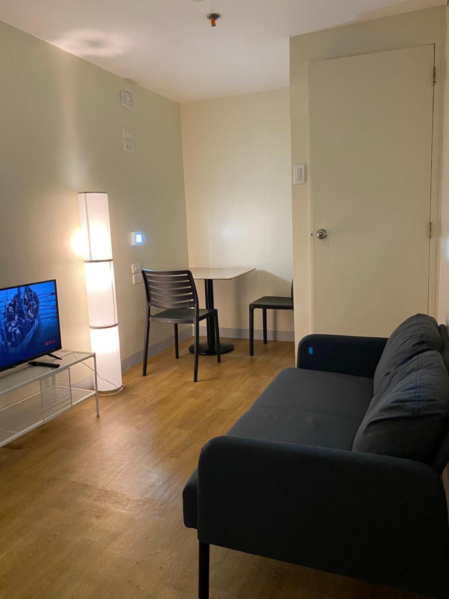 Burgos Hub Hostel Pasay Eksteriør billede